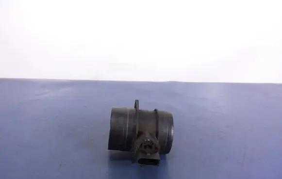 Volkswagen Touran I Mass air flow meter 074906461B