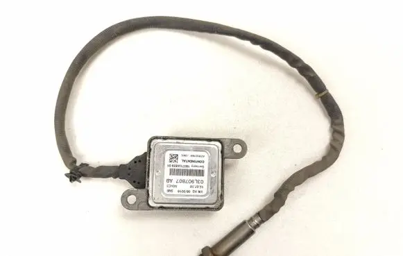 Volkswagen Crafter Lambda probe sensor 03L907807AB 20260331HCR1028 NS11A16F23B