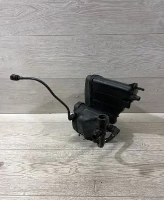 BMW 5 G30 G31 G38 Coolant expansion tank/reservoir 9485733 17980710 9884859