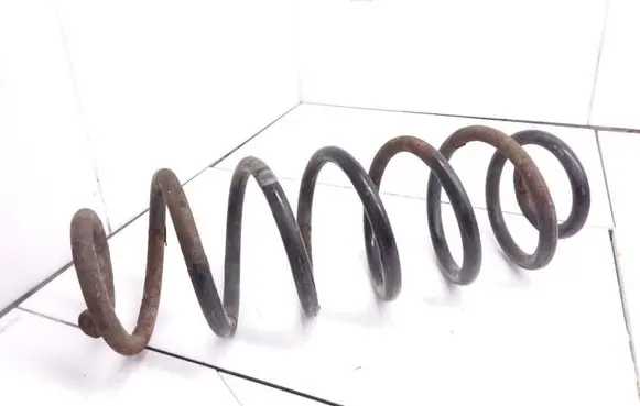 Skoda Octavia Mk1 (1U) Rear coil spring