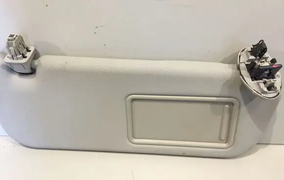 Toyota Avensis T270 Sun visor