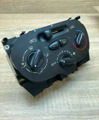 Peugeot 206 Climate control unit 1068901 1068701