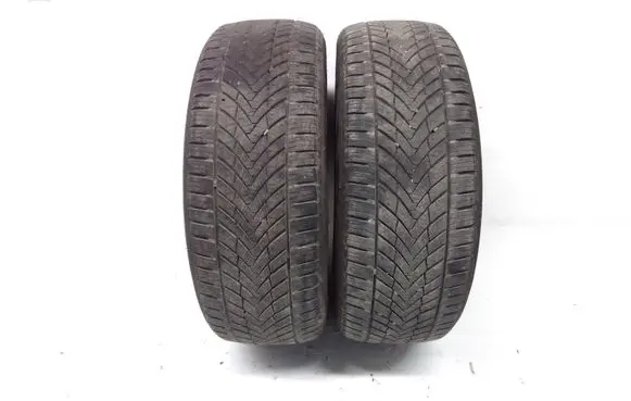 Toyota Avensis T270 R17 winter tire 21555R17