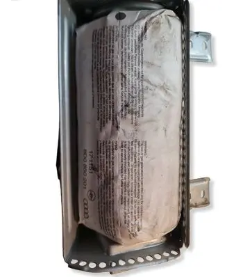 Audi A4 S4 B5 8D Passenger airbag 171151 8D0880201