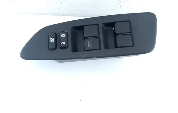 Toyota Auris 150 Electric window control switch 7423202550