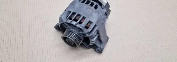 Citroen Saxo Generator/alternator 9635557580