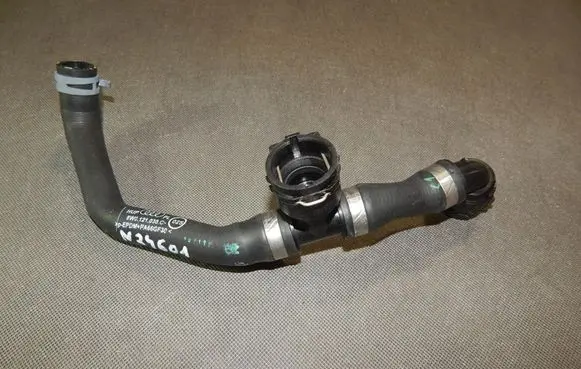 Audi A4 S4 B9 Engine coolant pipe/hose 8W0121030C