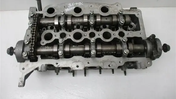 Citroen C5 Engine head 