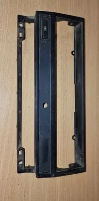 Radio/GPS head unit trim