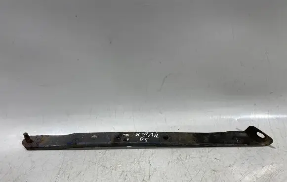 Nissan X-Trail T30 Radiator support slam panel bracket 