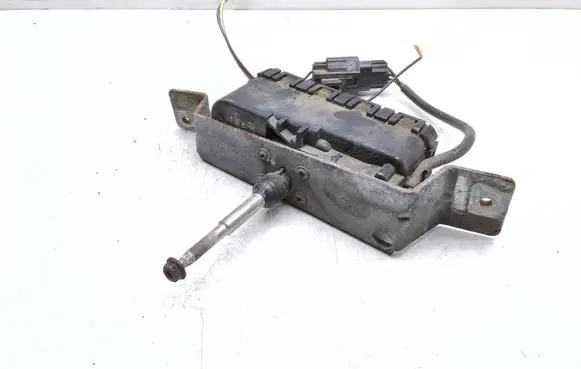 Volvo S60 Headlight wiper motor 8620960