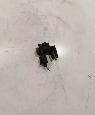 Volkswagen PASSAT B6 Turbo solenoid valve 1j0906283