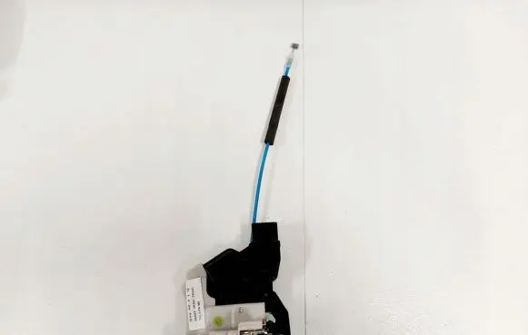 KIA Rio Front door lock 