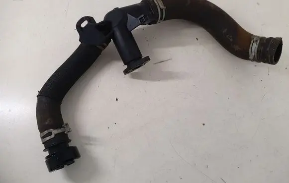 Citroen C4 Cactus Engine coolant pipe/hose 9684589080