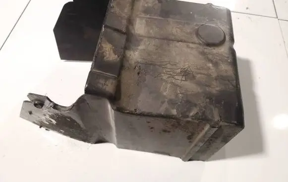 Battery box tray