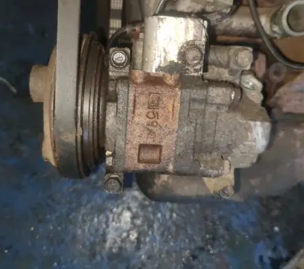 Mazda Demio Air conditioning (A/C) compressor (pump)