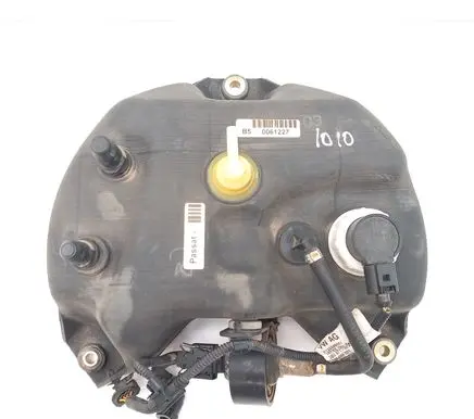 Skoda Superb B5 (3U) AdBlue liquid reservoir 3B0971755A P135098001 135098001