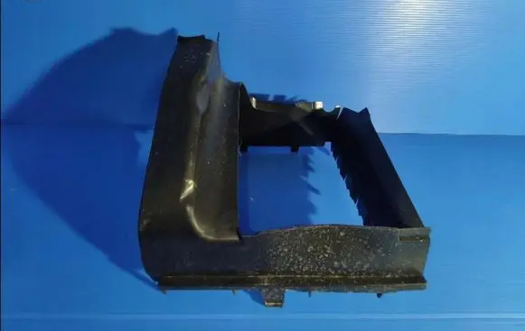 Porsche Cayenne (9PA) Radiator trim 9Y0117335R