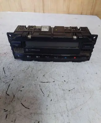 Volkswagen PASSAT B5.5 Climate control unit 3B1907044D 2400016303