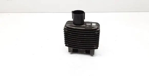 Volvo V70 Coolant fan relay 940009400