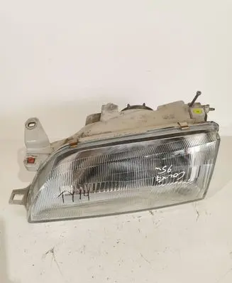 Toyota Corolla E110 Headlight/headlamp 11075390