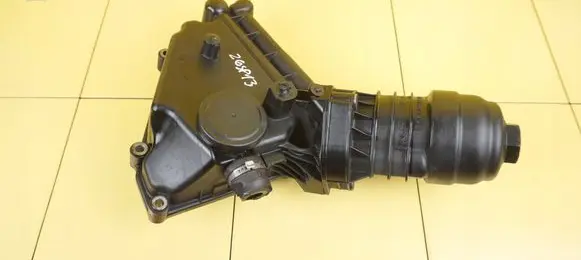 Volvo V40 Oil filter mounting bracket 30757730 D5204T6