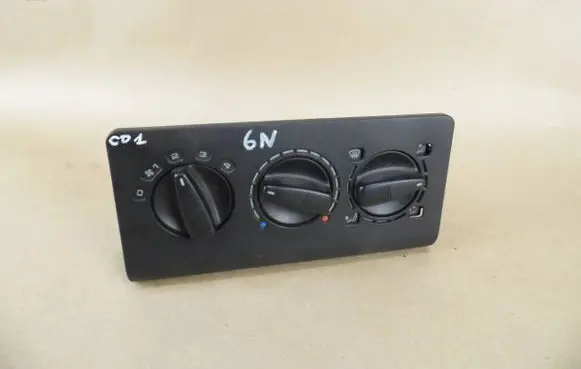 Volkswagen Polo III 6N 6N2 6NF Climate control unit 1H0820045C