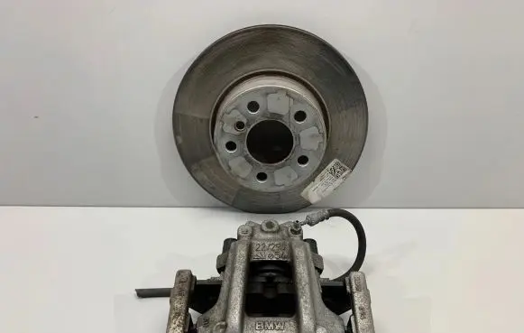 BMW 3 G20 G21 Brake discs and calipers set 6895222