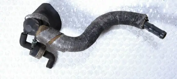 Audi A6 S6 C5 4B Air intake hose/pipe 8D0611743B