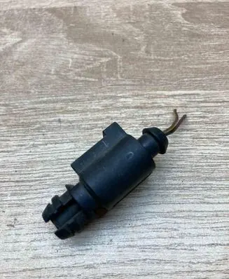 Volkswagen PASSAT B5.5 Plug wire 1J0973702