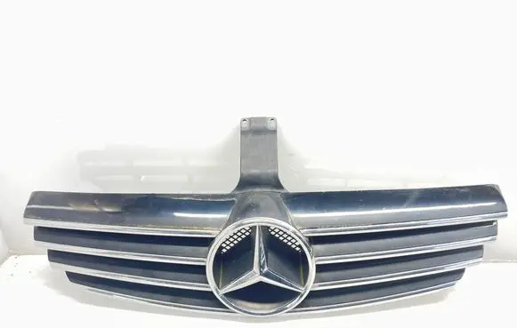 Mercedes-Benz CLK A209 C209 Front bumper upper radiator grill 2098800183