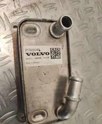 Engine oil radiator