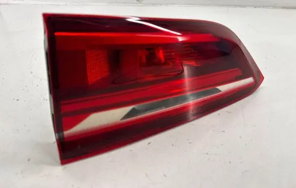 BMW X1 F48 F49 Tailgate rear/tail lights 7350696 63217350696