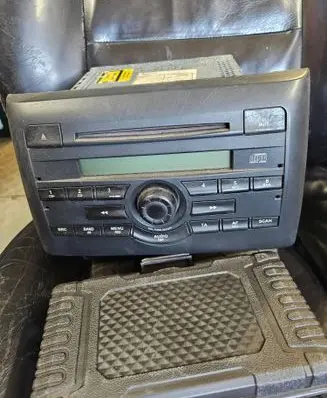 Fiat Bravo Radio/CD/DVD/GPS head unit 92540C550 M007633 2FCF18C838FA
