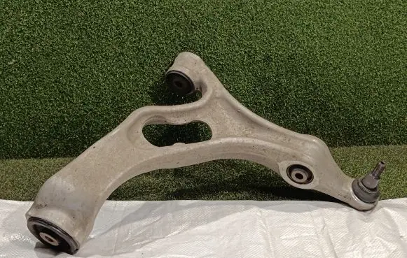 Porsche Cayenne (92A) Front lower control arm/wishbone 7P0407151 7P0407151C