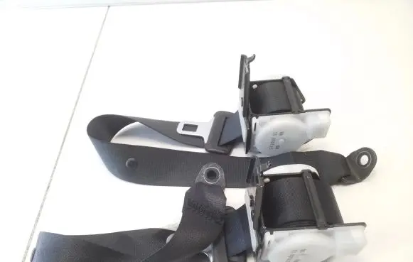 Mazda 3 II Rear seatbelt TKAB0EH895