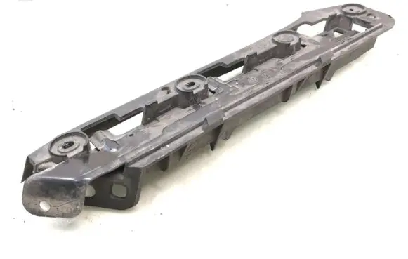 Front bumper mounting bracket