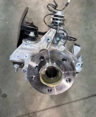 BMW X7 G07 Rear wheel hub 6876654 6876652 6878031