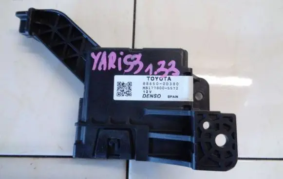 Toyota Yaris Engine control unit/module 88650-0D380