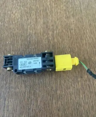 Audi A4 S4 B6 8E 8H Airbag deployment crash/impact sensor 8E0959643A 200102 023180A1M4RZ