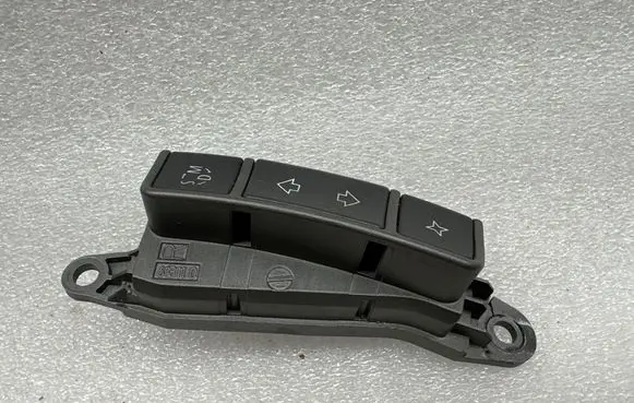 BMW 7 E65 E66 Steering wheel buttons/switches 03746710 555288500 6911586