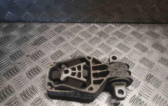 Engine mount bracket