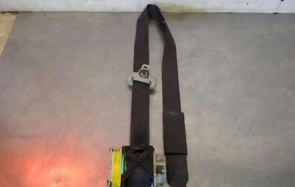 Toyota Urban Cruiser (XP110) Front seatbelt TK-AF2-EF755-P