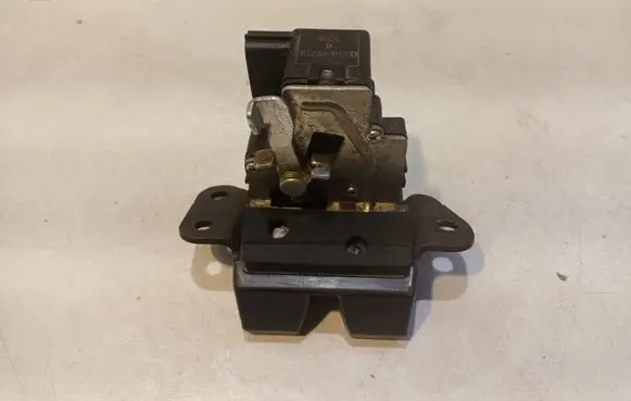 KIA Ceed Tailgate/trunk/boot lock/catch/latch 812301H000