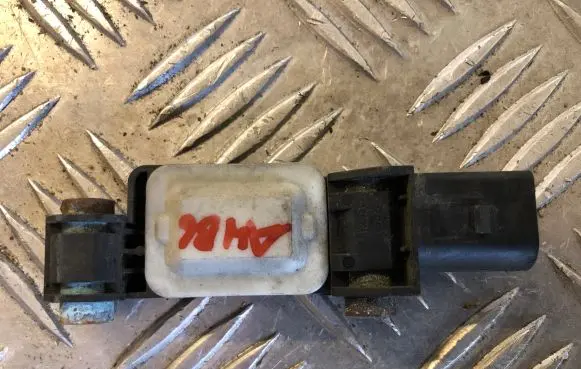 Audi A4 S4 B6 8E 8H Airbag deployment crash/impact sensor 8E0959651 023130AG9U1W