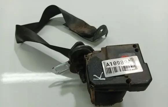 Opel Astra G Rear seatbelt