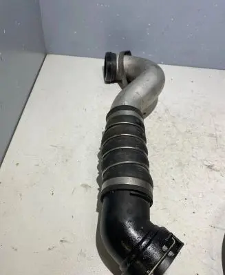 BMW 5 E60 E61 Intercooler hose/pipe 4727353 11884410