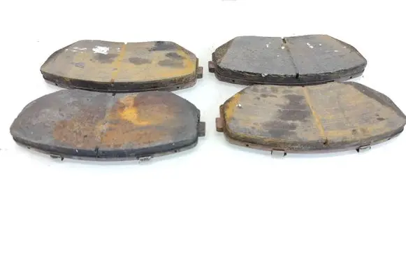Mitsubishi Outlander Brake pads (front) 