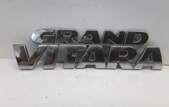 Suzuki Grand Vitara II Manufacturers badge/model letters NOCODE