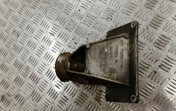 BMW 3 F30 F35 F31 Driveshaft support bearing bracket 7587862